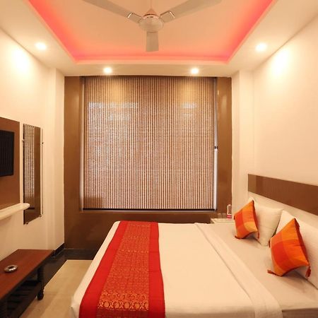 Green Plaza At Airport New Delhi Exterior photo