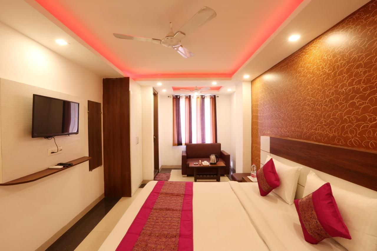 Green Plaza At Airport New Delhi Exterior photo