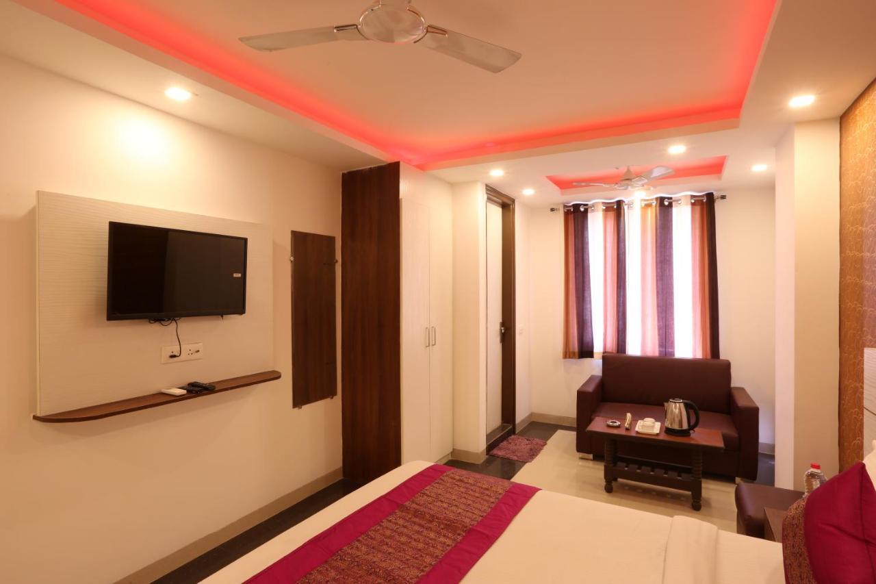 Green Plaza At Airport New Delhi Exterior photo